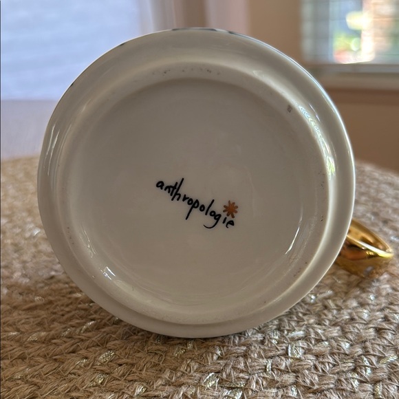 Anthropologie White and Gold Mug for Dining - Picture 2 of 7